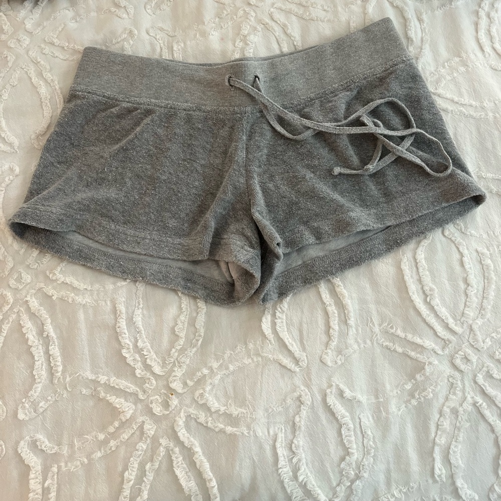 Gray Hard Tails